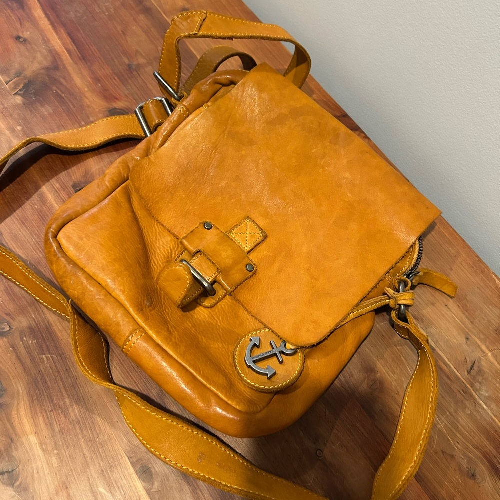 Gorgeous crossbody bag